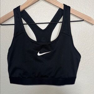 NIKE | Sports Bra | Black | M
